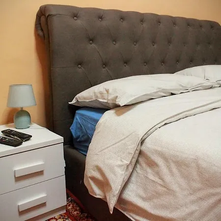 Fieramosca 2 Da Letto 2 Bagni Cucina E Salottino