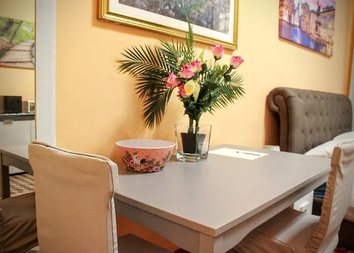 Lejlighed Fieramosca 2 Da Letto 2 Bagni Cucina E Salottino