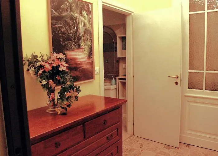 Fieramosca 2 Da Letto 2 Bagni Cucina E Salottino Appartamento